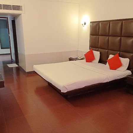 Arnala Beach Resort Virār Esterno foto