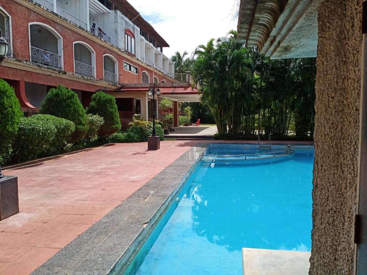 Arnala Beach Resort Virār Esterno foto