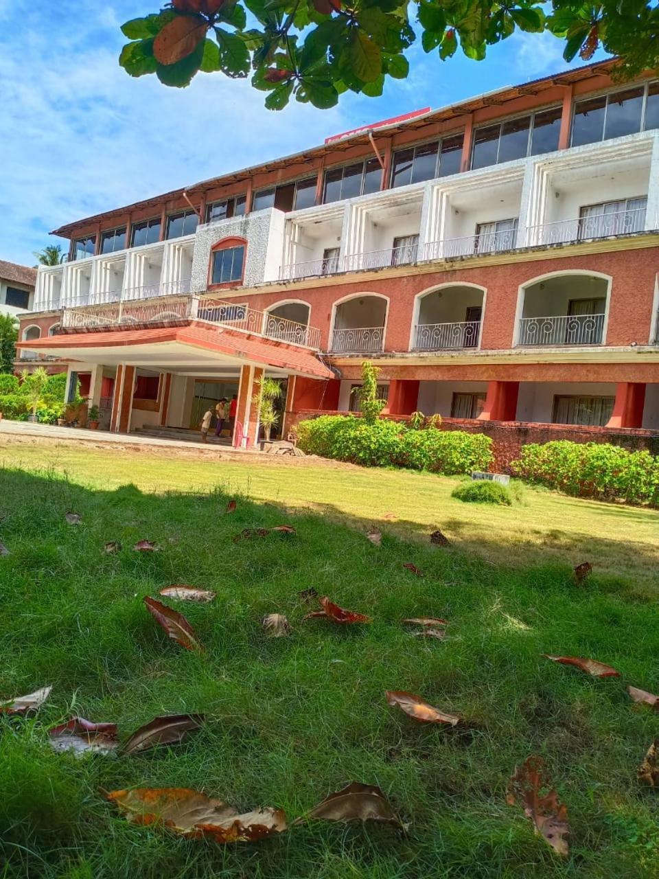 Arnala Beach Resort Virār Esterno foto